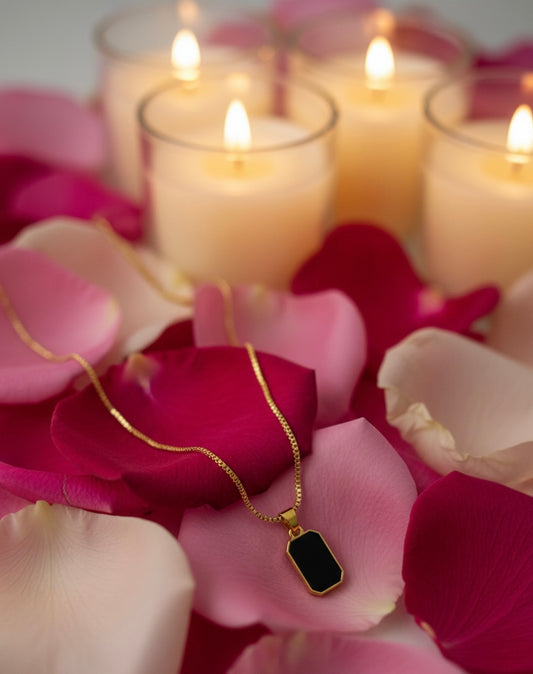 Golden Noir Necklace