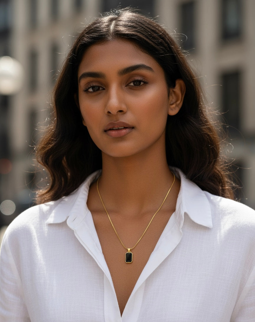 Golden Noir Necklace