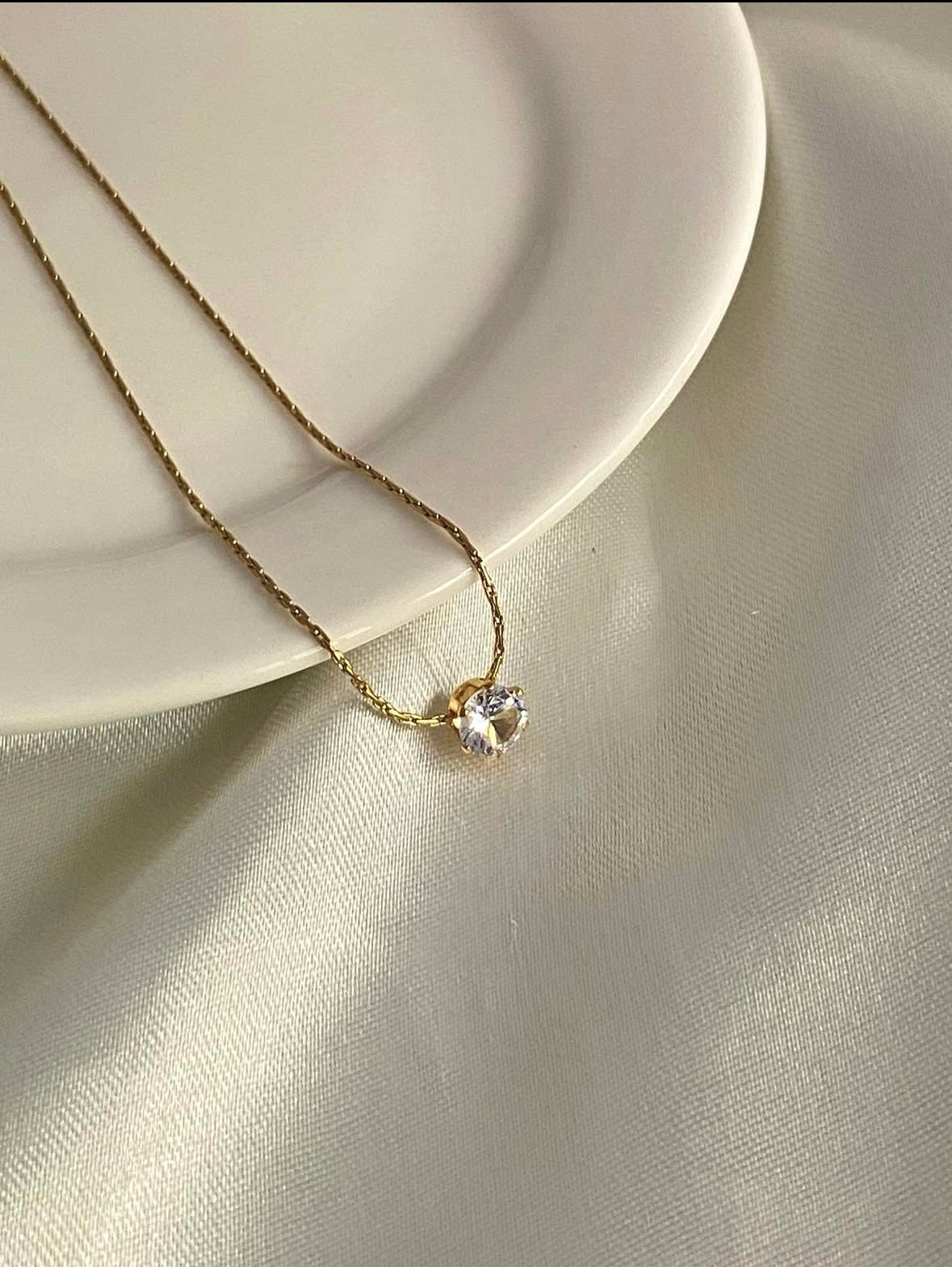Solitaire Pendant Necklace