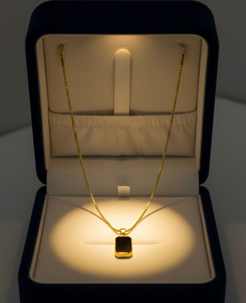 Golden Noir Necklace